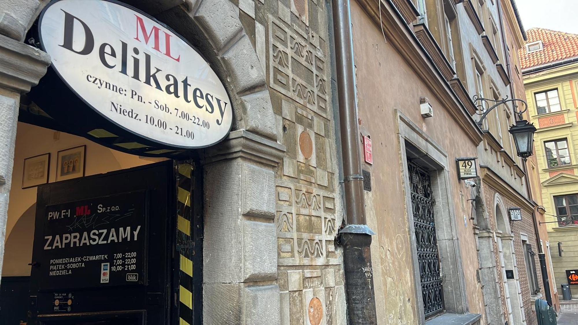 Nr 1 Europa22 Centrum Apartment Old Town Warsaw Stare Miasto Historyczna Kamienica Umiejscowiona W Zabytkowej Czesci Warszawy Obok Parku Multimedialnego I Barbakanu Parking 24H Sniadanie Opcjonaln Breakfast Optional Check In From 14 Pm Parter Ground Exterior foto