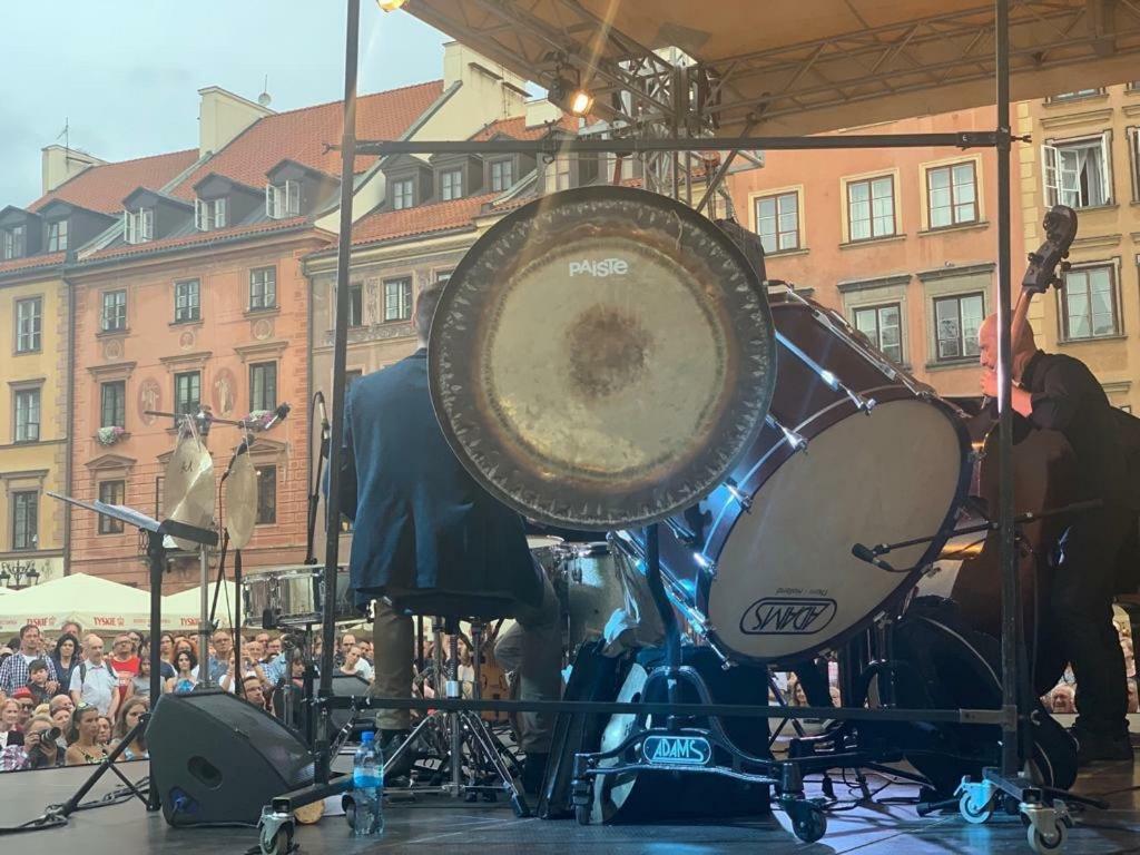 Nr 1 Europa22 Centrum Apartment Old Town Warsaw Stare Miasto Historyczna Kamienica Umiejscowiona W Zabytkowej Czesci Warszawy Obok Parku Multimedialnego I Barbakanu Parking 24H Sniadanie Opcjonaln Breakfast Optional Check In From 14 Pm Parter Ground Exterior foto